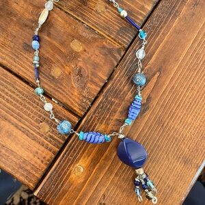 Wire and bead handmade Necklace👗